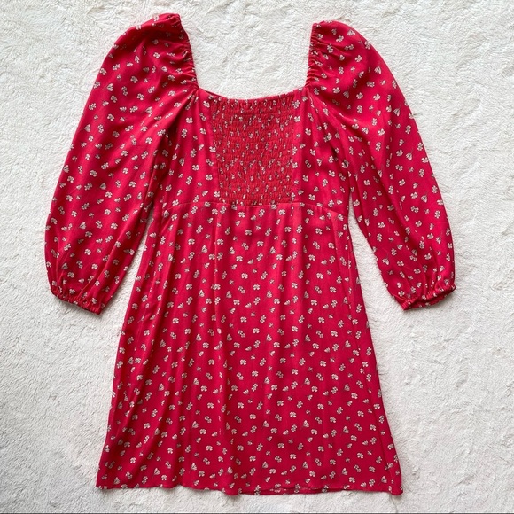 Bridgerton Sanctuary Cilia red floral square neckline smocked puff sleeves - Picture 3 of 13